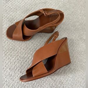 Tory Burch Gabrielle Crisscross Leather Wedge Sandals/ Royal Tan/ Size 6.5